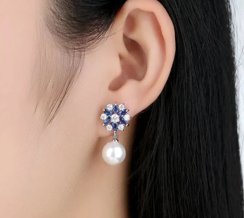 Aretes de Circonias Cúbicas y Perlas Blancas by Amour